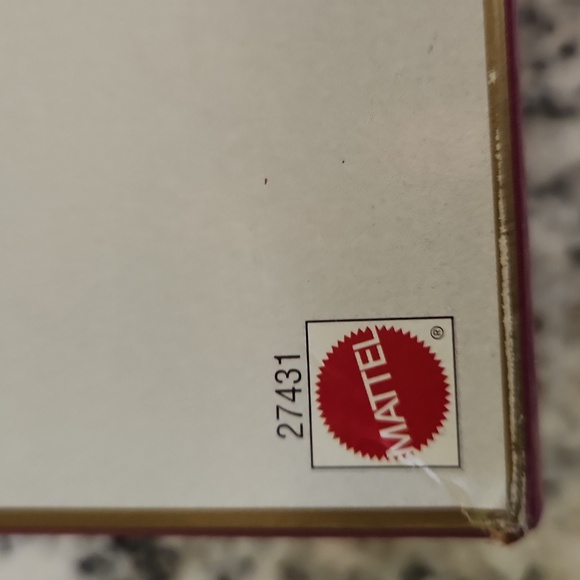 Final Price/Victorian Ice Skater Barbie NIB - Picture 3 of 5